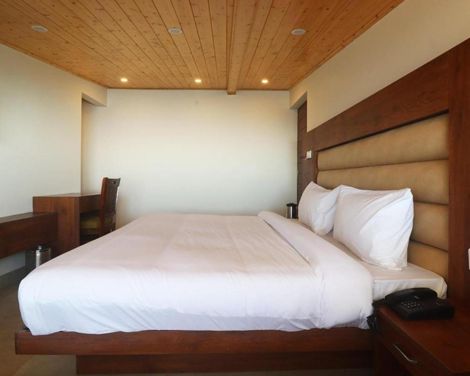 Hotel Mussoorie Heights Dehradun Esterno foto